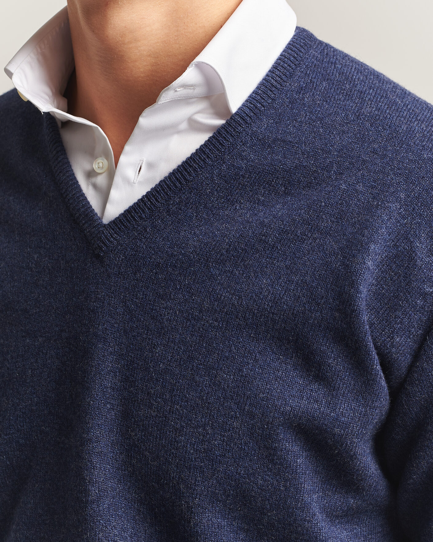 Heren | Truien | William Lockie | Rob Lambswool V-Neck Astra