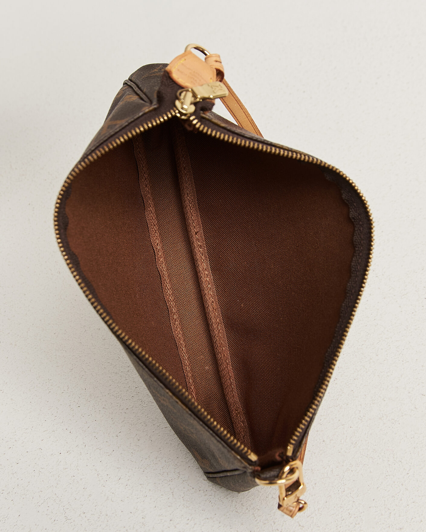 Heren | Pre-Owned & Vintage Bags | Louis Vuitton Pre-Owned | Pochette Accessoires Monogram