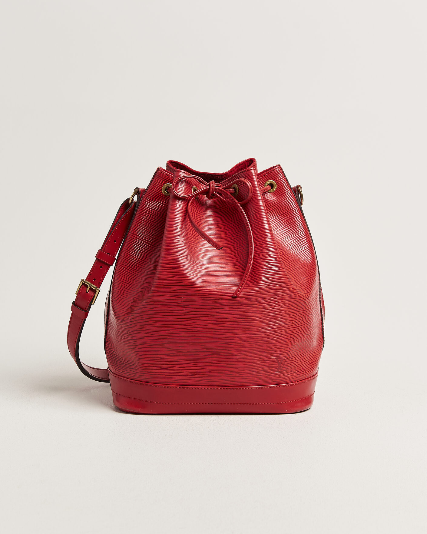 Heren | Pre-Owned & Vintage Bags | Louis Vuitton Pre-Owned | Noé Epi Leather Red