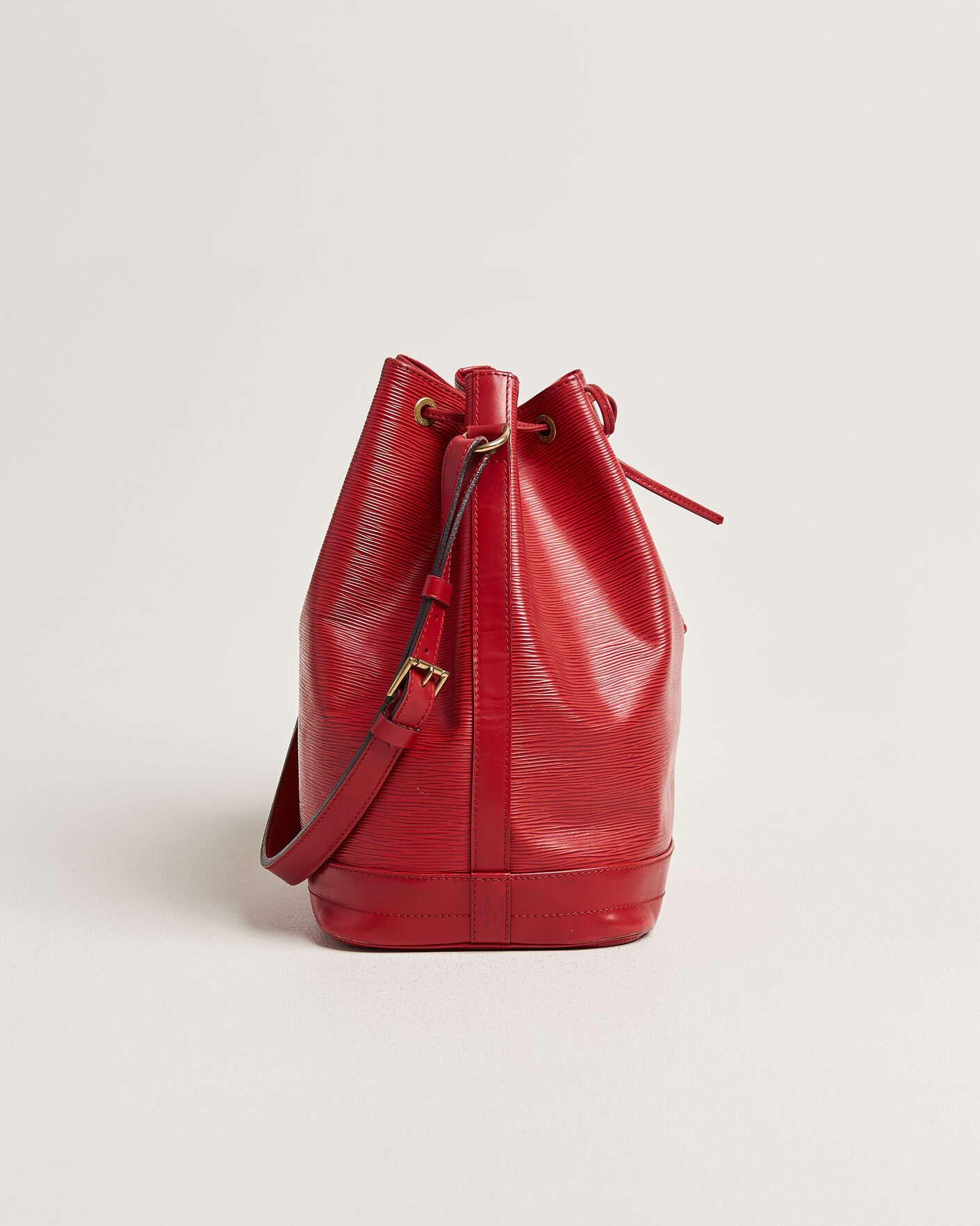 Heren | Pre-Owned & Vintage Bags | Louis Vuitton Pre-Owned | Noé Epi Leather Red