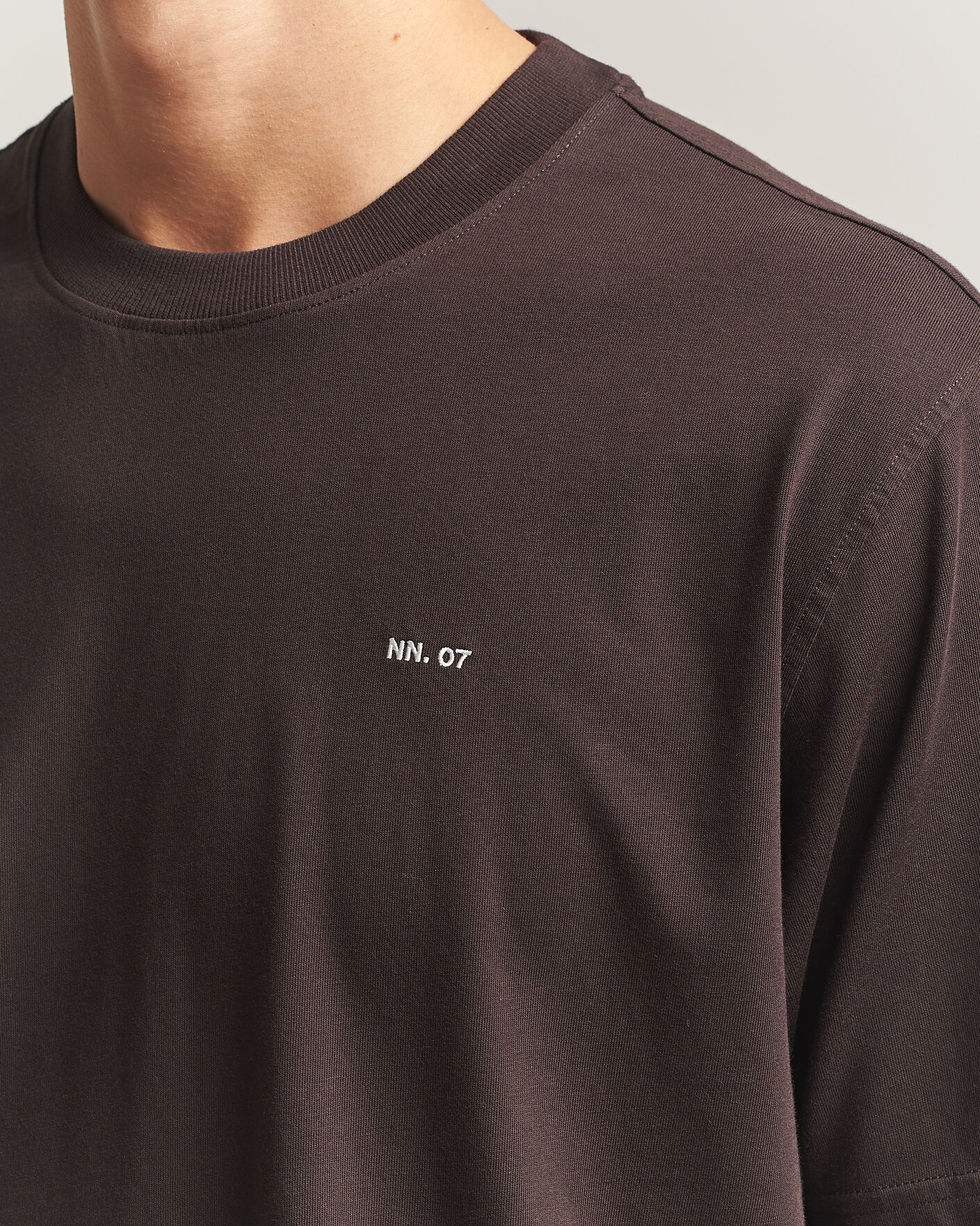 Heren | T-shirts | NN07 | Adam Crew Neck T-Shirt Deep Truffle
