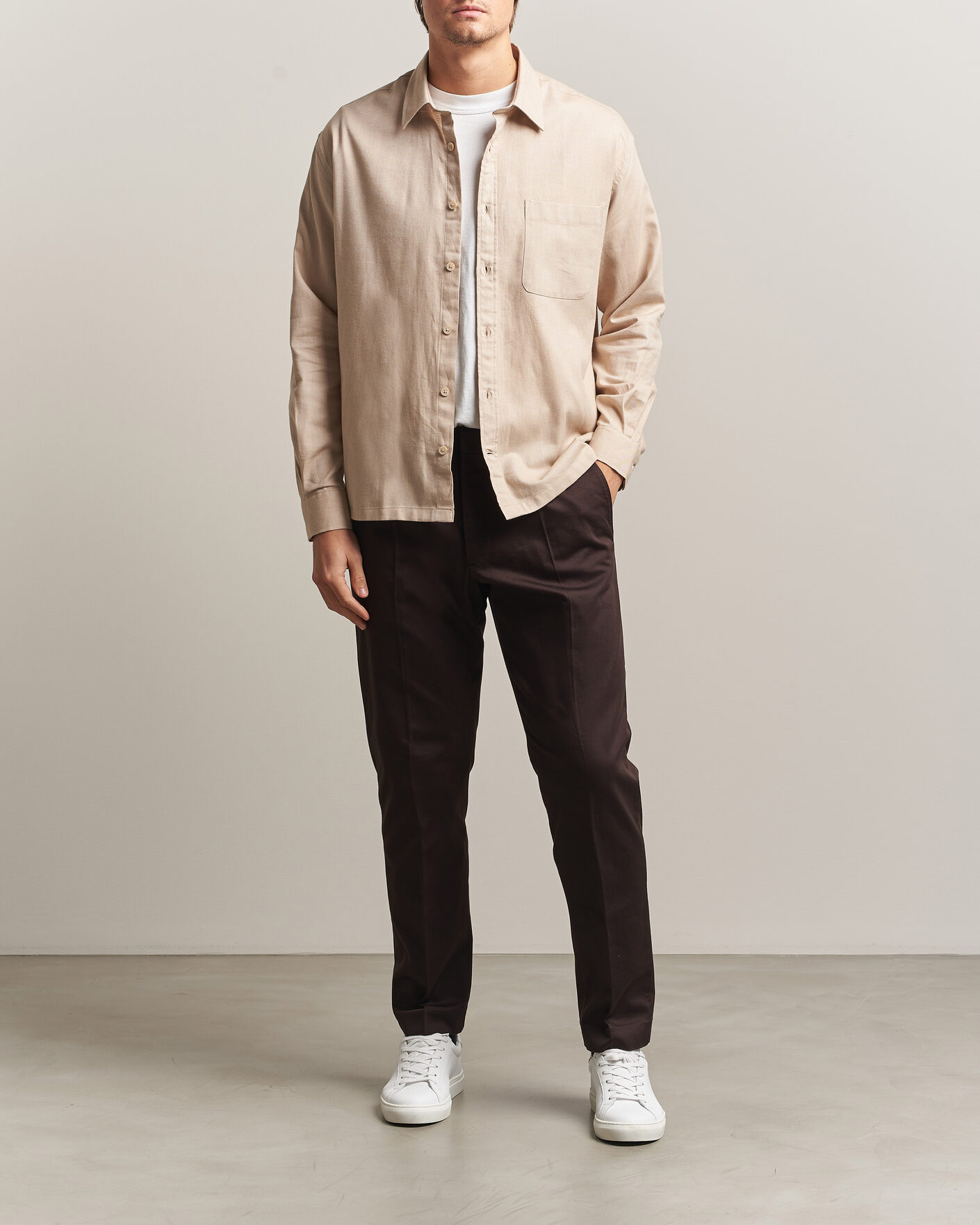 Heren | Broeken | NN07 | Bill Pleated Cotton Chinos Deep Truffle