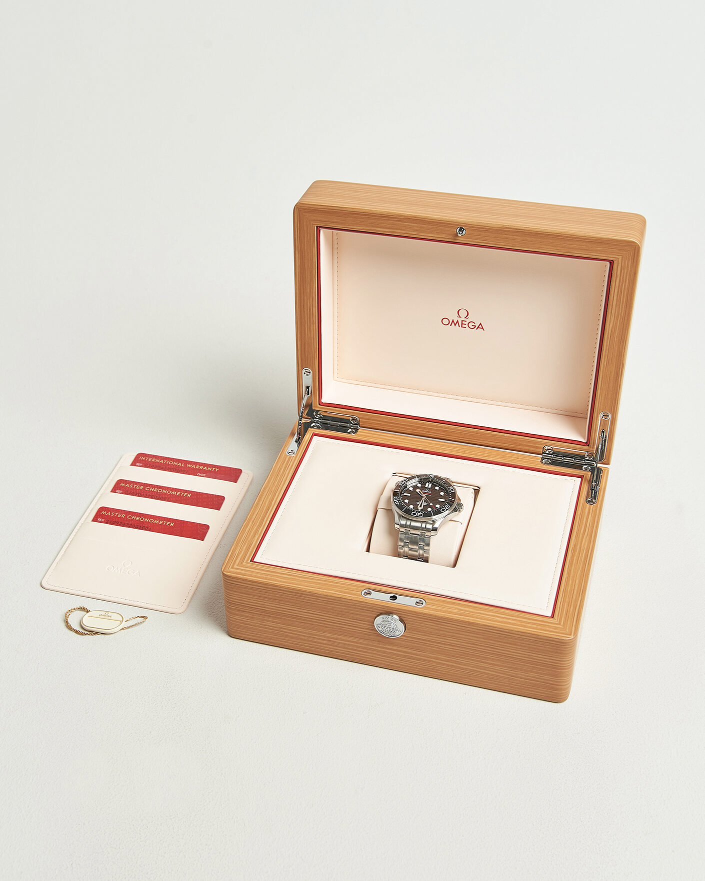 Heren | Pre-Owned & Vintage Watches | Omega Pre-Owned | Seamaster Diver 300 M