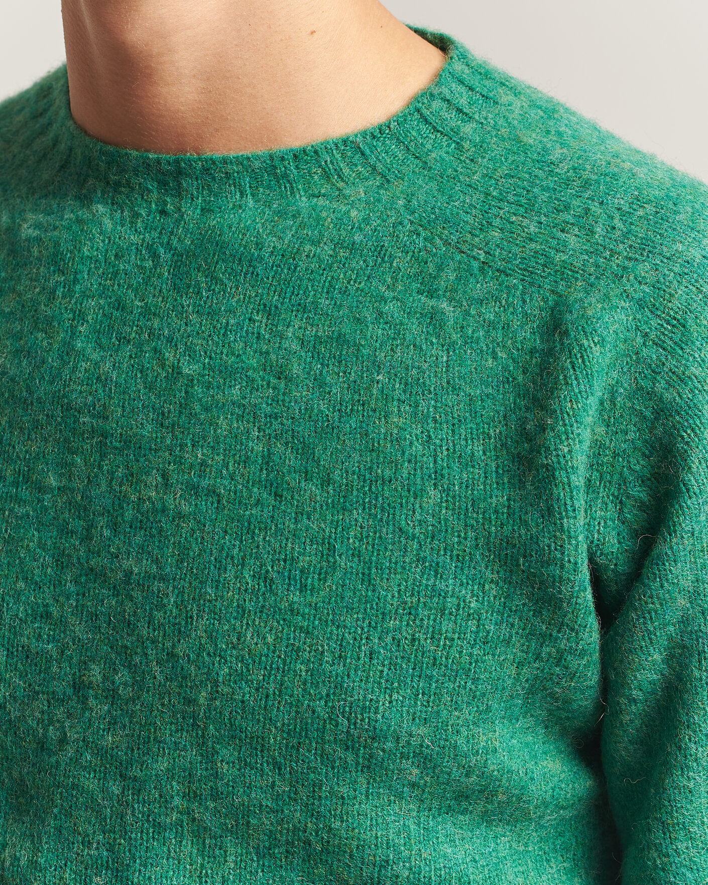 Heren | Truien | Harley Of Scotland | Brushed Supersoft Lambswool Crewneck Evergreen
