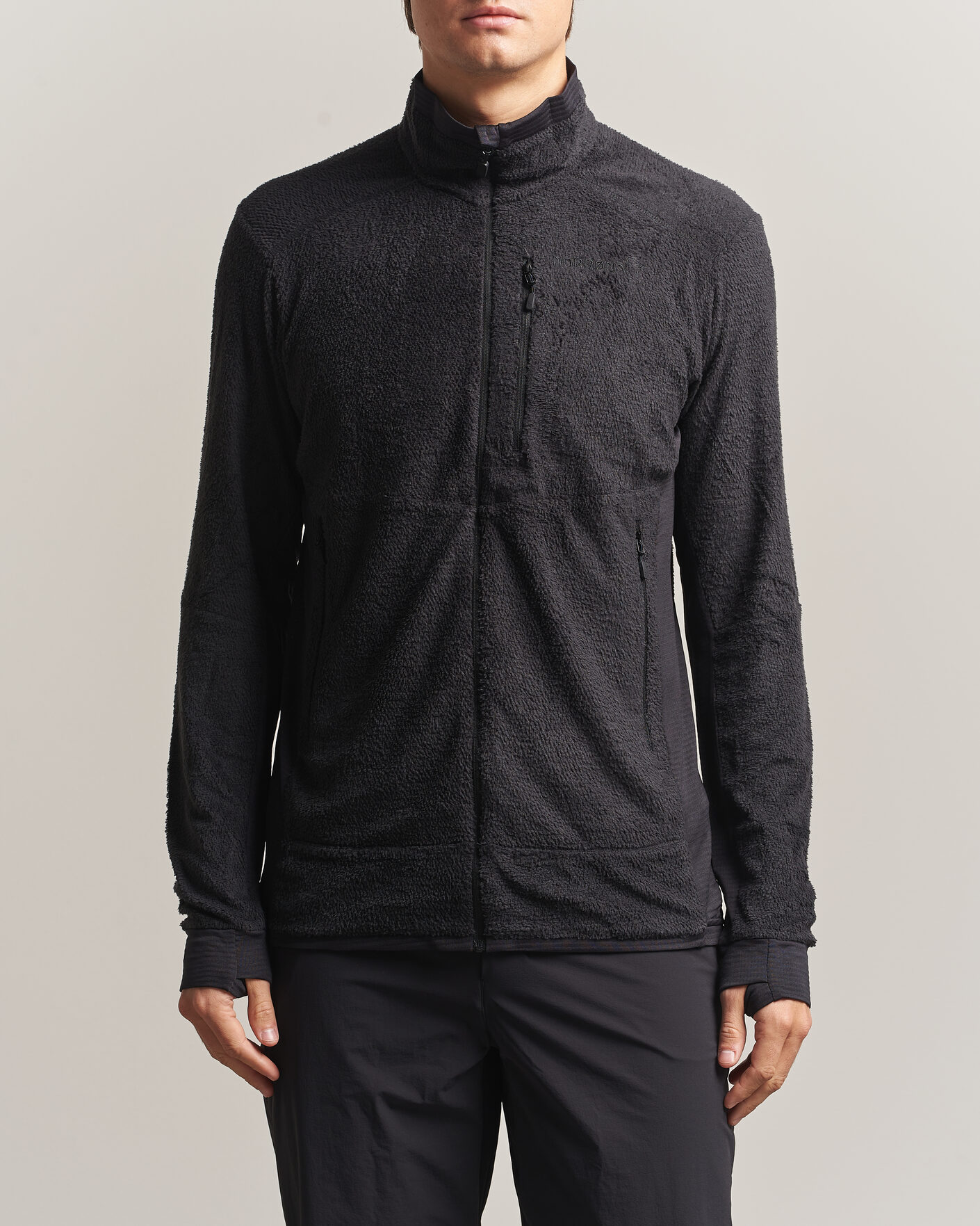 Heren | Jassen | Norrøna | Falketind Warm Active Jacket Caviar Black