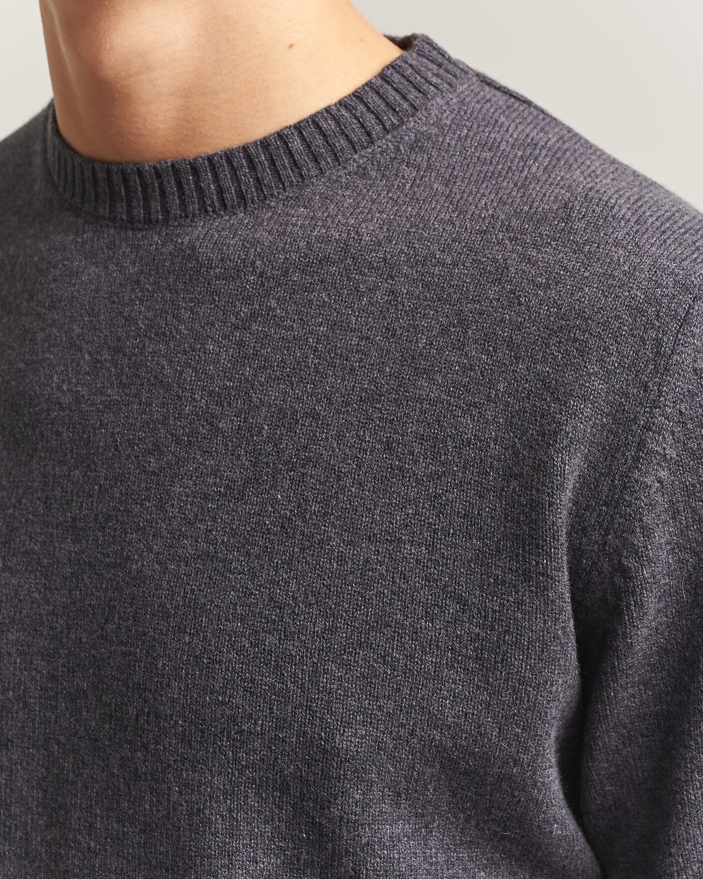Heren | Truien | Stenströms | Knitted Lambswool Crew Neck Dark Grey Melange
