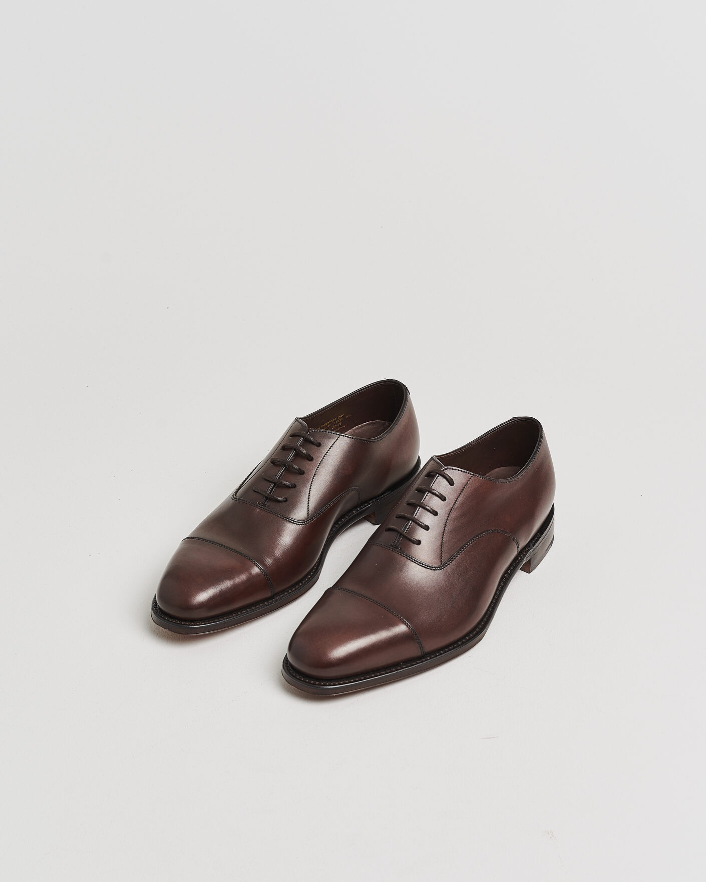 Heren | Pre-owned Goodyear genaaide schoenen | Pre-owned | Loake 1880 Aldwych Oxford Dark Brown Calf UK9,5 - EU43,5