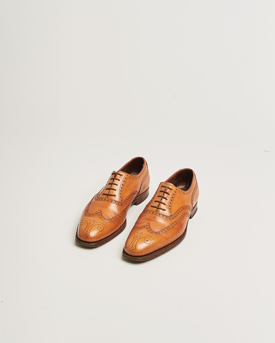 Heren | Crockett & Jones Handgrade Clifford Oxford Brogue Tan Calf | Pre-owned | Crockett & Jones Handgrade Clifford Oxford Brogue Tan Calf