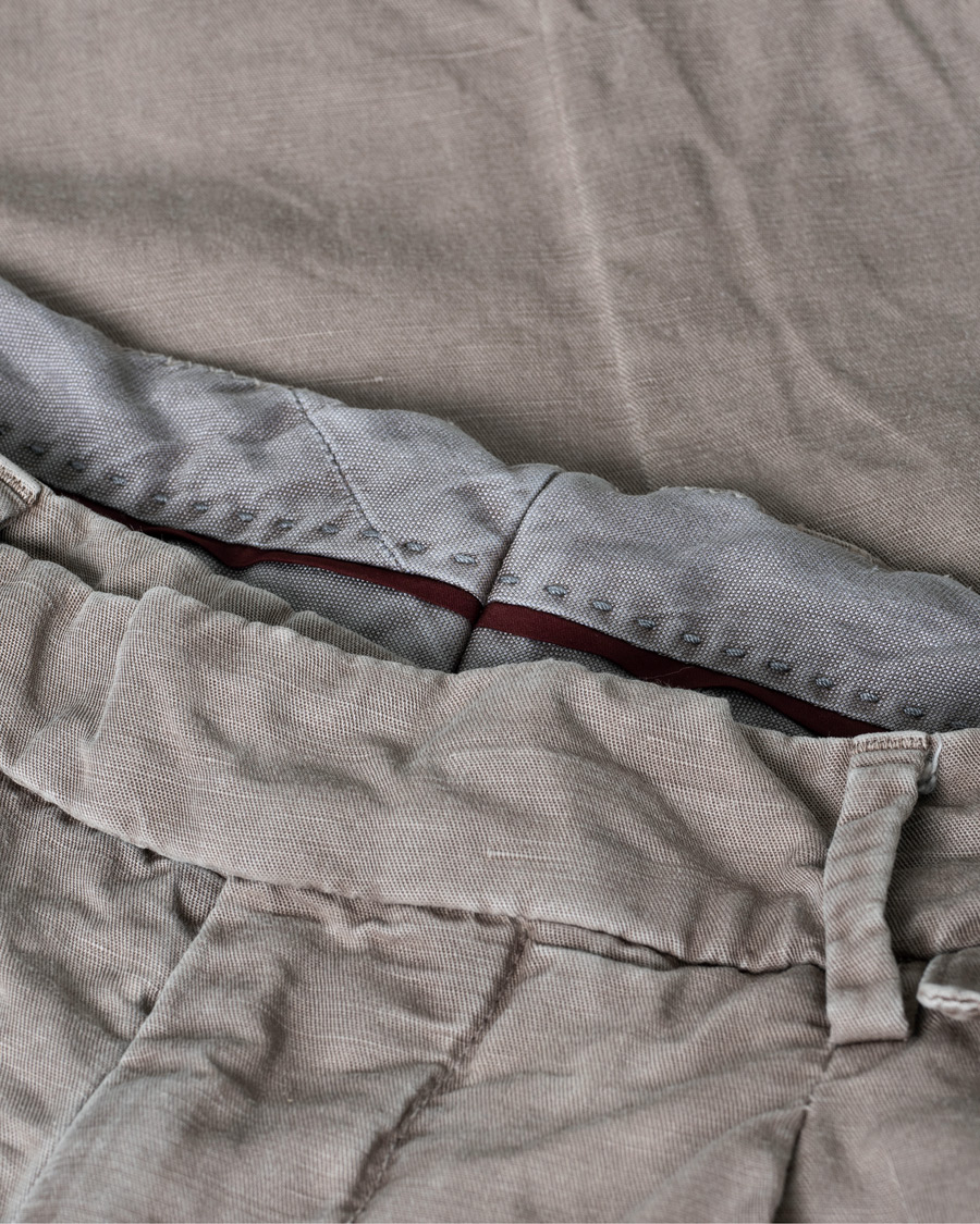 Heren | Brunello Cucinelli Slim Fit Cotton/linen Pleated Trousers Brown | Pre-owned | Brunello Cucinelli Slim Fit Cotton/linen Pleated Trousers Brown