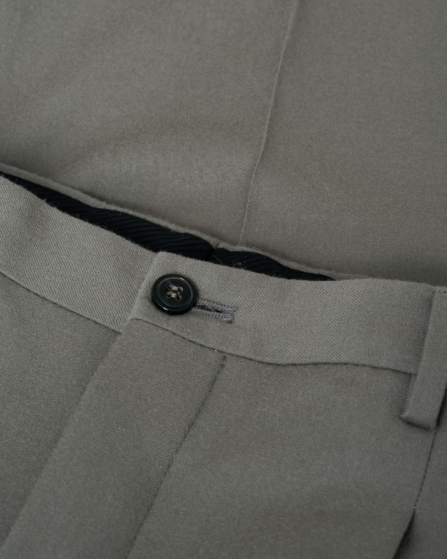 Heren | Broeken | Pre-owned | Giorgio Armani Tapered Wool Flannel Trousers Light Grey