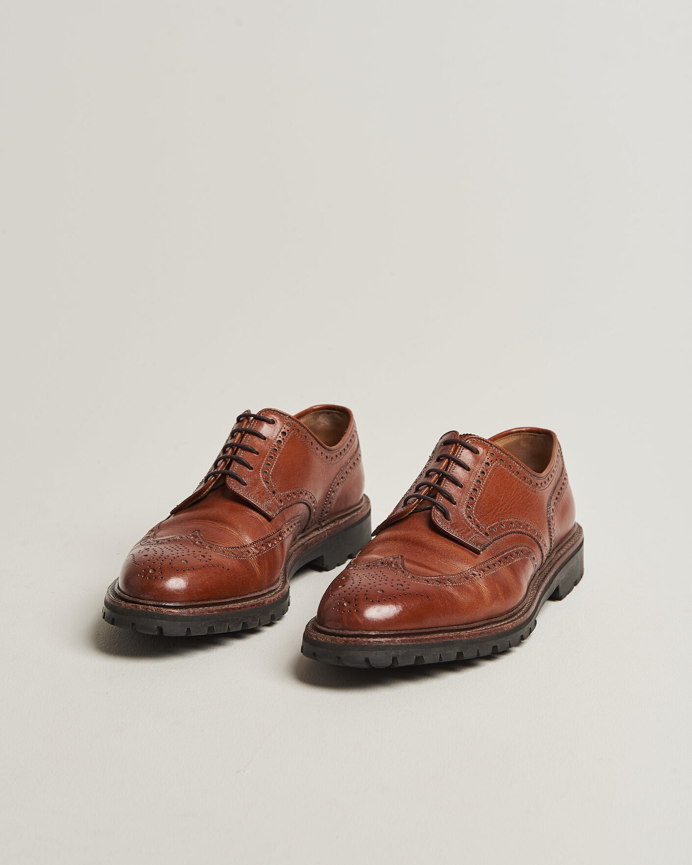Heren | Pre-owned Goodyear genaaide schoenen | Pre-owned | Crockett & Jones Pembroke Vibram Cleated Sole Brown Calf UK8,5 - EU42,5