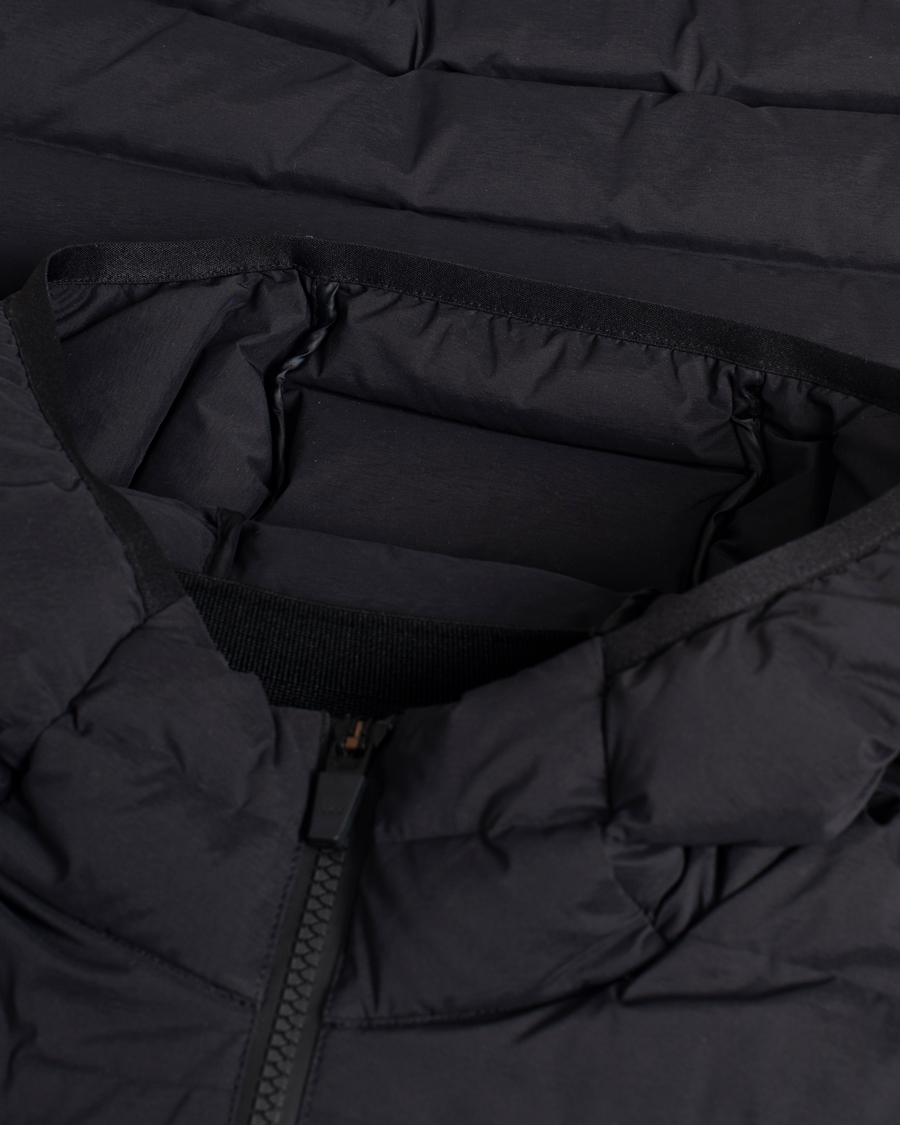 Heren | Jassen | Pre-owned | UBR Sonic Delta Hooded Jacket Black Storm