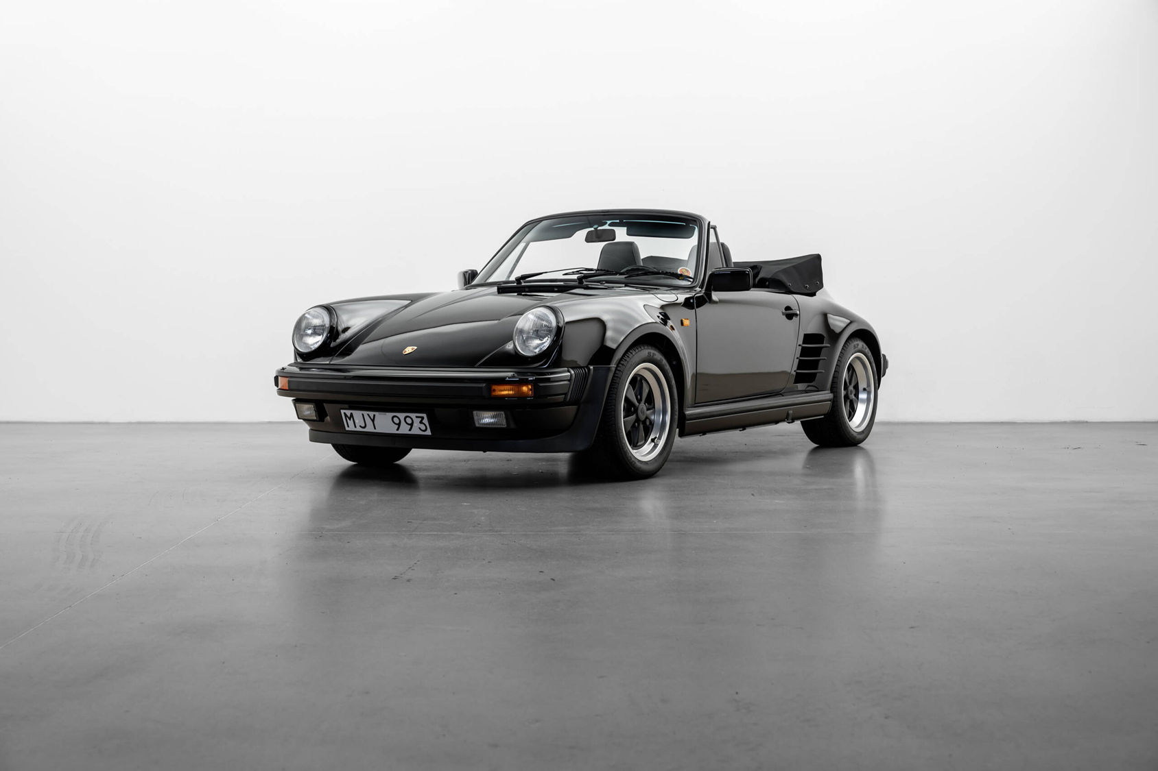 Heren | | Pre-Owned & Vintage Cars | Porsche 911 Carrera WTL Cab ***SOLD***