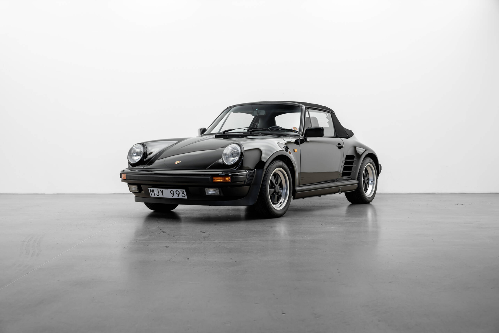 Heren | | Pre-Owned & Vintage Cars | Porsche 911 Carrera WTL Cab ***SOLD***