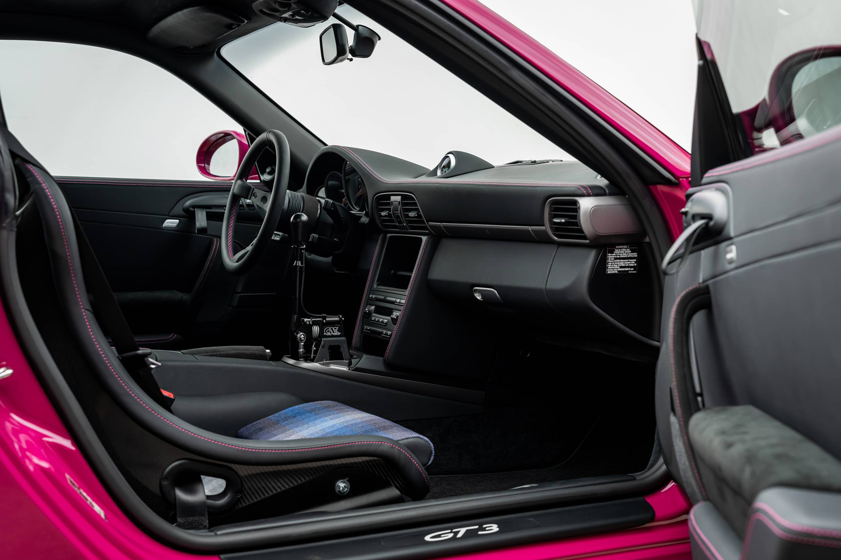 Heren | | Pre-Owned & Vintage Cars | Sport Classic - Modified Porsche 911 GT3