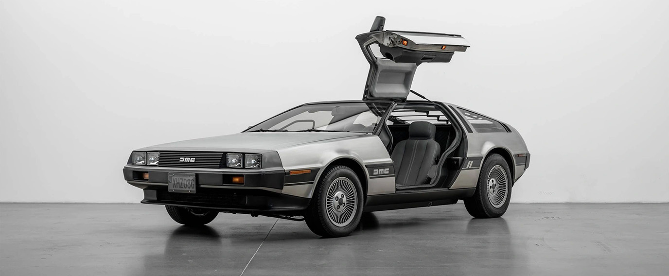 Vintage Cars in store: DeLorean DMC-12